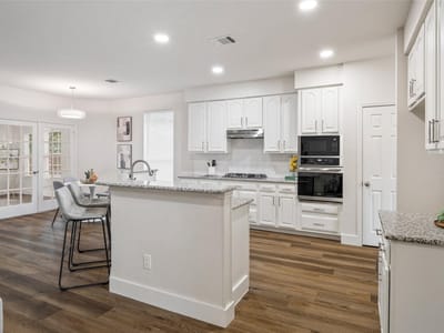 Photo 5 of 37 at 9309 Tea Rose TRL - 5 bed 3 bath home