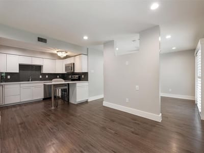 Property photo 5 at 935 La Posada DR Unit #115 - 1 bed 1 bath home