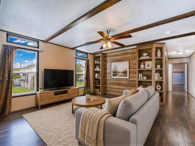 Primary bedroom at 935 Lower Red Rock RD - 3 bed 2 bath home