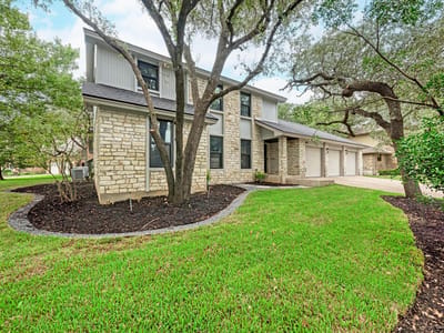 Photo 2 of 40 at 9401 Topridge DR - 5 bed 3 bath home