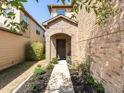 Living area at 9406 Privet Dr Unit #25 - 4 bed 3 bath home