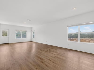 Living area at 941 Legends LN - 4 bed 3 bath home