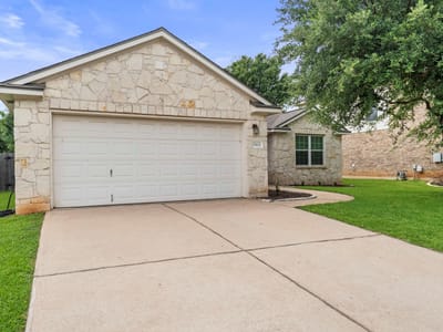 Living area at 9424 Castle Pines DR - 4 bed 2 bath home