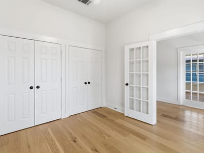 Primary bedroom at 943 E 50th ST - 6 bed 3 bath home