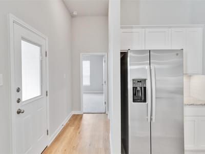 Property photo 5 at 943 Staglin ST - Emma Park Sub Ph 2, Buda, TX