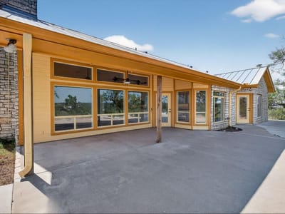 Living area at 95 Gateway North - 3 bed 2 bath home