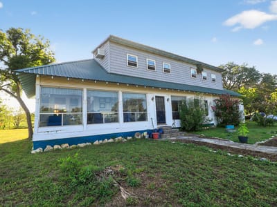 Primary bedroom at 950 Ater Ranch Est - 3 bed 2 bath home