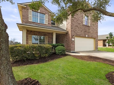 Living area at 9509  Bromsgrove Dr - 4 bed 2 bath home