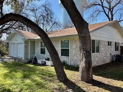 Property photo 2 at 9512 Eddystone - 3 bed 2 bath home