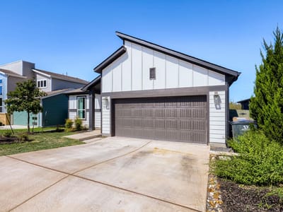 Photo 3 of 33 at 9512 Petrichor BLVD - 3 bed 2 bath home
