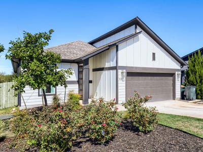 Photo 4 of 33 at 9512 Petrichor BLVD - 3 bed 2 bath home