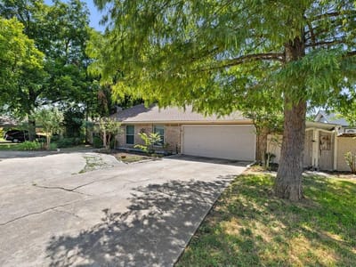 Property photo 4 at 9513 Braeburn GLN - 3 bed 2 bath home