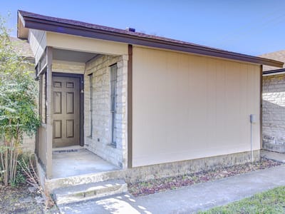 Living area at 9624 Sugar Hill Dr Unit #A & B - Tanglewood Forest Sec 02 Ph E, Austin, TX