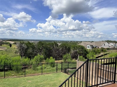 Living area at 967 Iron Willow LOOP - 4 bed 3 bath home