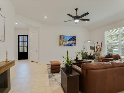 Kitchen at 972 Leaning Oak LN - 3 bed 2 bath home