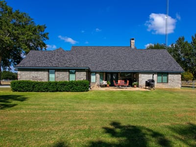 Primary bedroom at 974 State Highway 21 E Hwy - N/A, Caldwell, TX