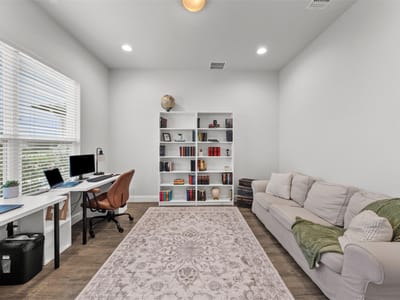Property photo 5 at 979 Inka RD - 4 bed 3 bath home