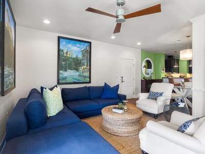 Living area at 98 Island DR Unit #31 - 1 bed 1 bath home