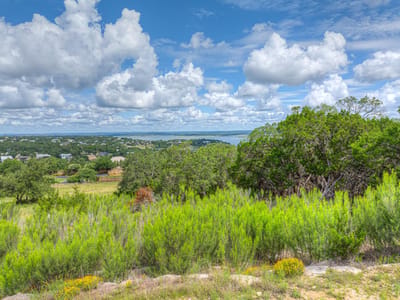 Kitchen at 980 El Capitan Trl - First Mountain, Canyon Lake, TX