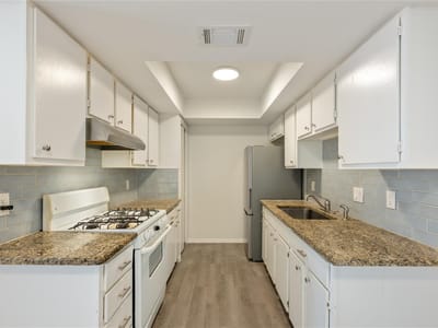 Property photo 3 at 9809 Aberdeen WAY - Point Vista Sec 04-A, Austin, TX