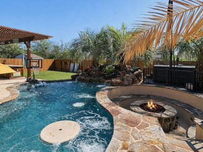 Living area at 988 Carriage Loop Loop - 4 bed 3 bath home