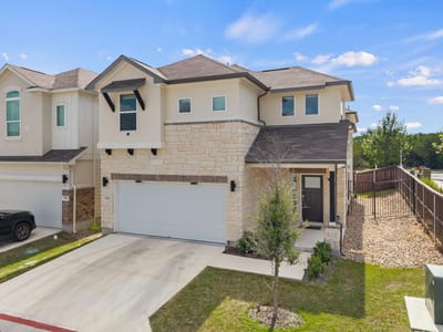 Property photo 2 at 9900 Dawn Pearl DR - 4 bed 3 bath home