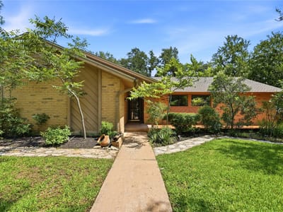 Primary bedroom at 9900 Richelieu RD - 3 bed 2 bath home
