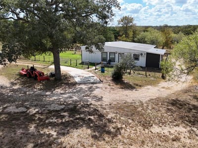 Living area at 991 Kovar Rd Unit #D - ABS 34, Flatonia, TX