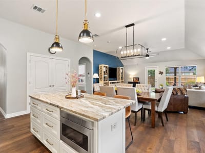 Primary bedroom at 994 Hot Spring VLY - 3 bed 2 bath home