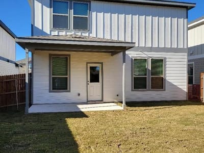 Living area at 79 W Pacific Loon ST - 3 bed 2 bath home
