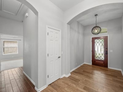 Living area at 9309 Manipari LN - 3 bed 2 bath home