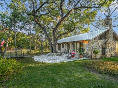 Property photo 3 at 300 Deer Lake Estates - 3 bed 2 bath home