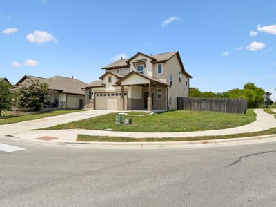 Property photo 2 at 260 Silver Springs BND - 4 bed 2 bath home