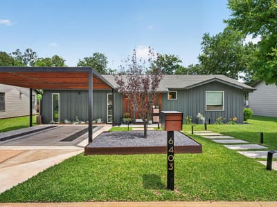 Property photo 2 at 6403 Hickman Ave - 2 bed 2 bath home