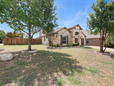 Living area at 2412 Lyla LN - 3 bed 2 bath home