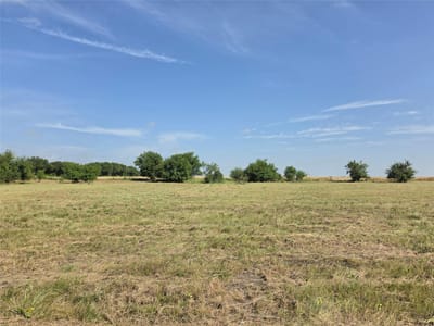 Photo 5 of 19 at 630 CR 452 630 County Road 452 - Bruceville-Eddy, Bruceville-Eddy, TX