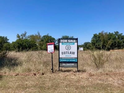 Living area at Lot 19 Park View DR - Mustang Ridge Estates, Marble Falls, TX
