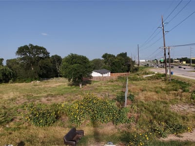 Property photo 2 at 1505 Bastrop Highway - SANTIAGO DEL VALLE LEAGUE, Austin, TX