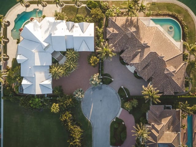 Spanish Oaks golf course and luxury homes