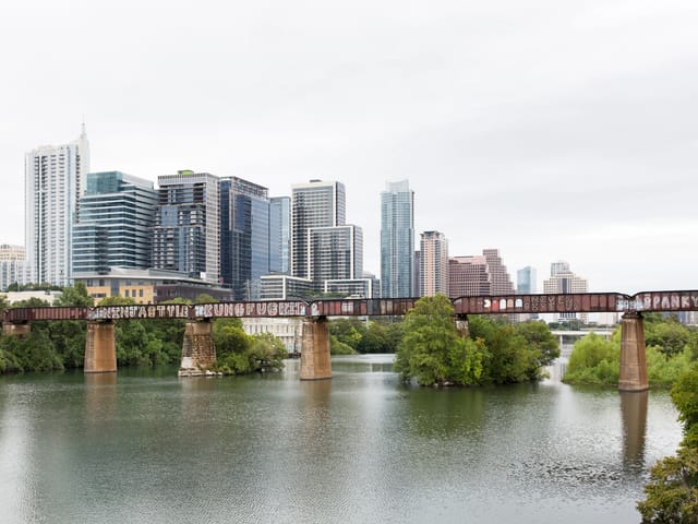 Austin Luxury Condo Market 2025