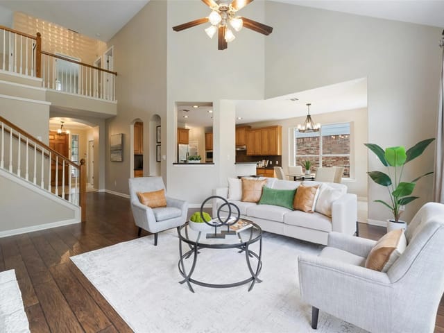 11121 Sandstone Trl - Sold by Keenan Group
