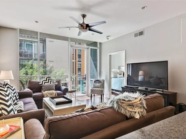 1600 Barton Springs Rd #3303, Austin TX 78704