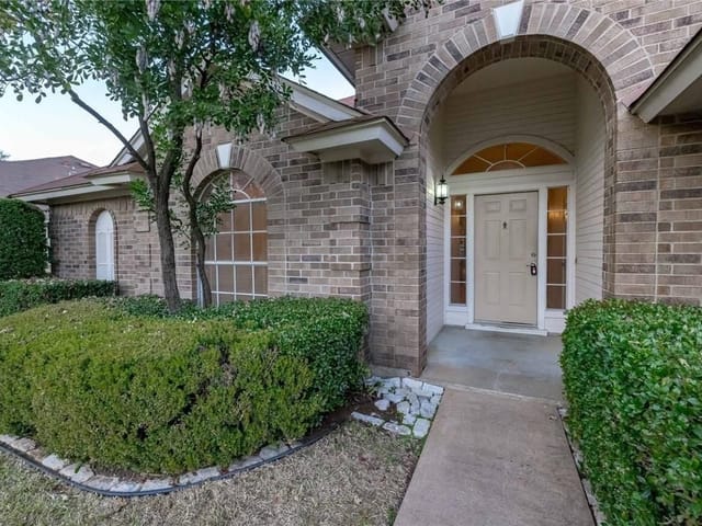 17847 Park Valley Dr