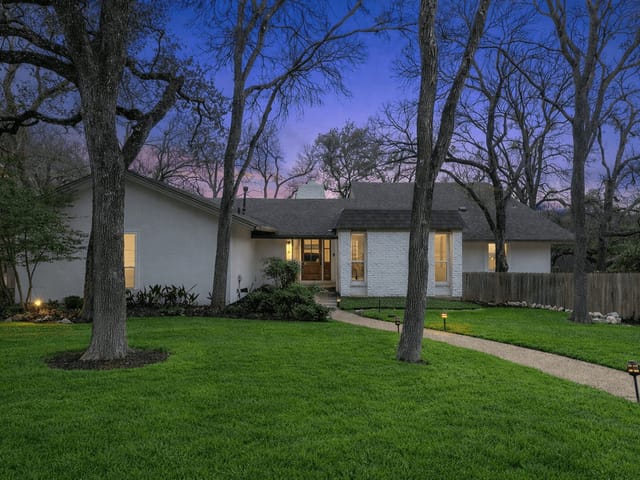 3607 Brownwood Dr