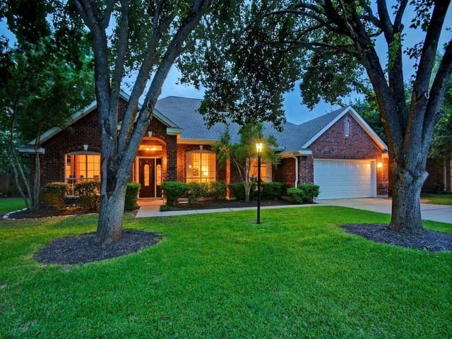 4009 Trout Dr