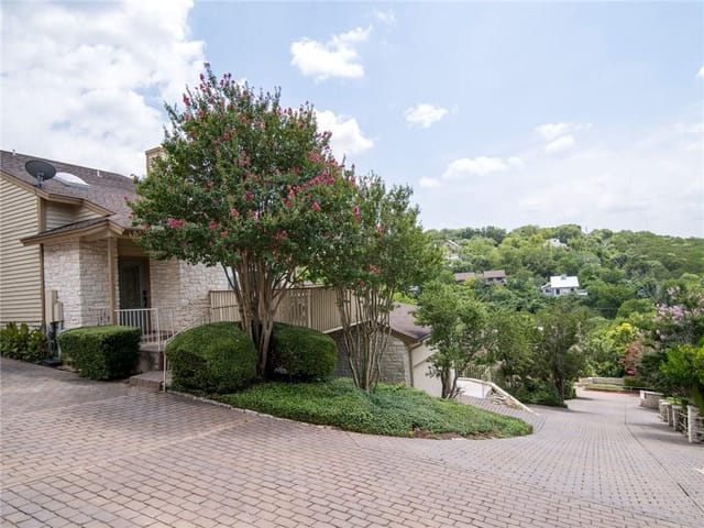 5517 Oakwood Cv Unit #6