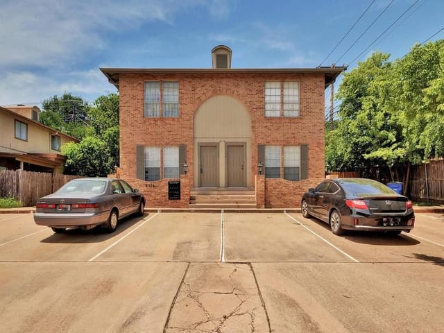 8114 Sonnet Ave