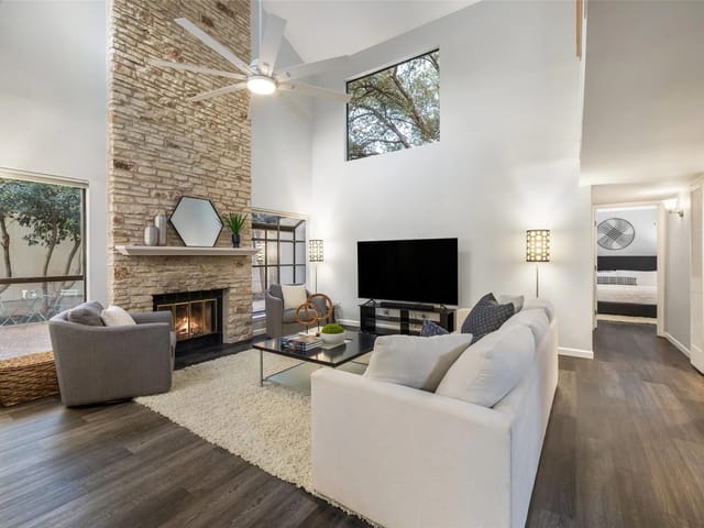 8115 Raintree Pl