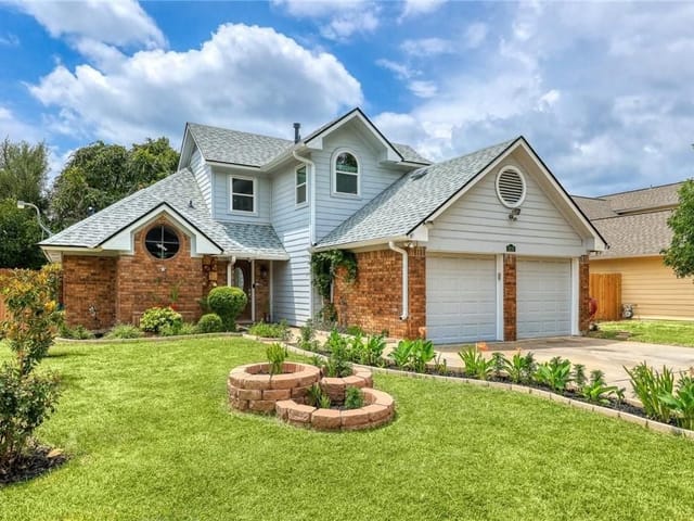8219 Racine Trl