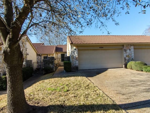 8304 Puerta Vis